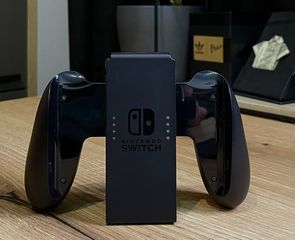Nintendo switch Fortnite edition-thumb-3