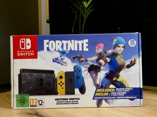 Nintendo switch Fortnite edition-thumb-9