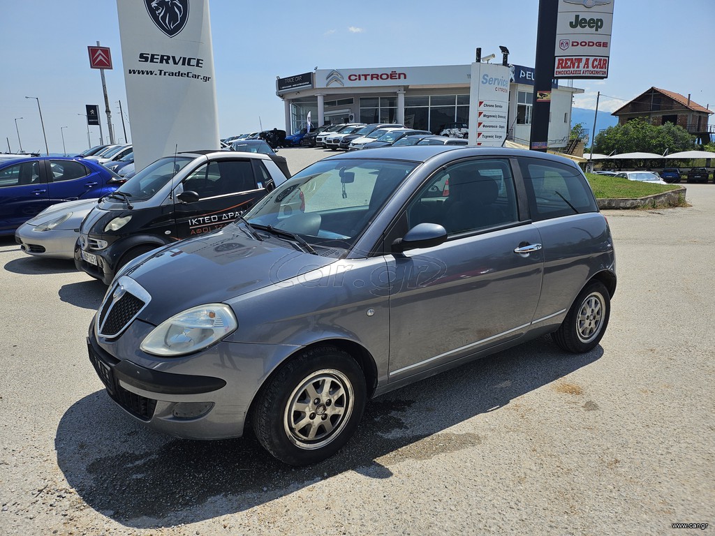 Lancia Ypsilon 2005