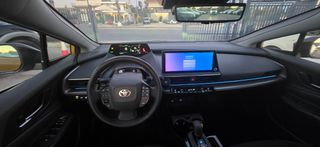 Toyota Prius 2023 LOUNGE-thumb-23