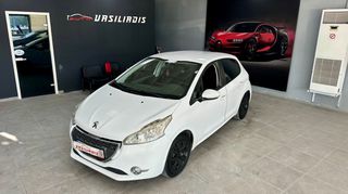 Peugeot 208 2012-thumb-10