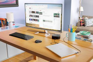 HP 330 Wireless Mouse and Keyboard Combination-thumb-3