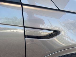 Land Rover Discovery Sport 2021 R-Dynamic SE 4WD-thumb-12