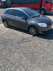 Toyota Auris 2009 Start-Stop-thumb-1
