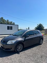 Toyota Auris 2009 Start-Stop-thumb-2