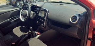 Renault Clio 2016 Bose 78000km-thumb-10