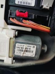 VW GOLF 5 ΜΟΤΕΡ ΠΑΑΡΘΥΡΩΝ ΑΠΟ 3ΘΥΡΟ ΔΕΞΙ & ΑΡΙΣΤΕΡΟ. 1K3 837 402 S. 1K0 959 792 J.1K3 837 401 S. 1K0 959 701 M