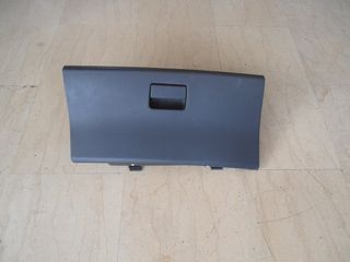 Ντουλαπάκι Suzuki Swift 2006-2011