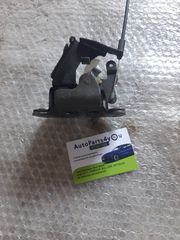 Πίσω δεξιά υπάρχει και αριστερή mazda rx-8 κλειδαριά