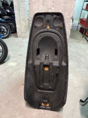 Σέλα Gilera gp800-thumb-1