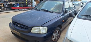 Hyundai Accent '00 Sedan-thumb-1