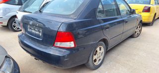 Hyundai Accent '00 Sedan-thumb-3