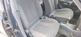Hyundai Accent '00 Sedan-thumb-6