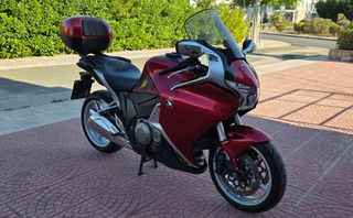 Honda VFR 1200 2011 F-thumb-6