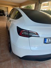 Tesla Model Y 2023 LONG RANGE DUAL MOTOR-thumb-2