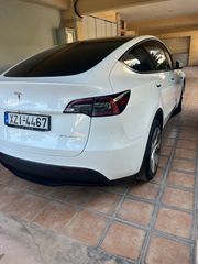 Tesla Model Y 2023 LONG RANGE DUAL MOTOR-thumb-3
