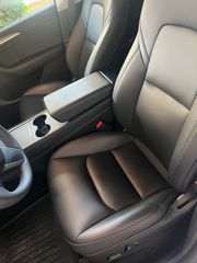 Tesla Model Y 2023 LONG RANGE DUAL MOTOR-thumb-6