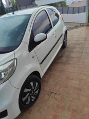 Peugeot 107 2012 1.0 TRENDY 5D