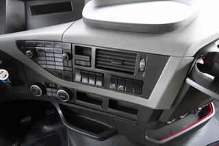 Volvo 2018 FH 460 / I-PARK COOL  / ΣΥΜΒΑΣΗ ΜΕΤΑ ΤΟ ΣΕΡΒΙΣ / ΕΙΣΑΓΩΓΗ-thumb-31