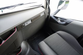 Volvo 2018 FH 460 / I-PARK COOL  / ΣΥΜΒΑΣΗ ΜΕΤΑ ΤΟ ΣΕΡΒΙΣ / ΕΙΣΑΓΩΓΗ-thumb-33
