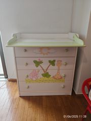 Κούνια - Συρταριέρα