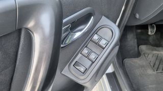 Dacia Duster 2015 1.2 TCe Prestige 4x2 * Δέρμα * Navi* Καδένα NEW !-thumb-14