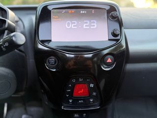 Peugeot 108 2016 1.2cc 82hp VTi Allure (Cabrio)-thumb-67
