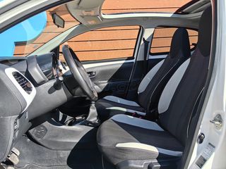 Peugeot 108 2016 1.2cc 82hp VTi Allure (Cabrio)-thumb-35