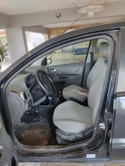 Ford Fusion 2003-thumb-1