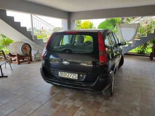 Ford Fusion 2003-thumb-2