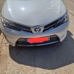 Toyota Auris 2014 navi lounge . full extra