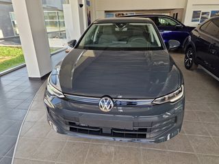 Volkswagen Golf 2025 1.5 eTSI DSG MORE