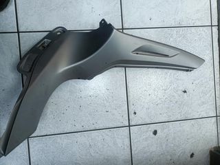 PIAGGIO BEVERLY 300 -350 LED ΠΛΑΙΣΙΟ ΝΤΟΥΛΑΠΙΟΥ ΑΡΙΣΤΕΡΟ ΓΡΚΙ ΠΟΝΤΙΚΙ ΜΑΤ