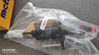 αντλια συμπλεκτη ανω , για Chevrolet , Opel , Saab , με κωδικο : 55561915