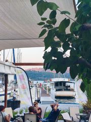 Πωλείται café bar στην παραλία Αστακού
