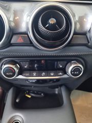 Nissan Juke 2020 TEKNA-thumb-16