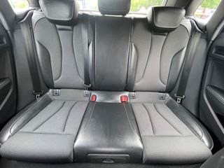 Audi A3 2017 E-TRON S-LINE-thumb-16