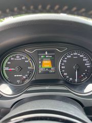 Audi A3 2017 E-TRON S-LINE-thumb-26