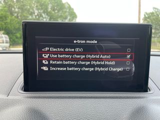 Audi A3 2017 E-TRON S-LINE-thumb-31