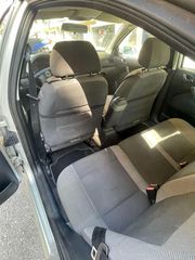 Skoda Octavia 2003-thumb-10