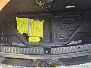 Mercedes-Benz C 300 2020 e 4Matic 9g tronic-thumb-75