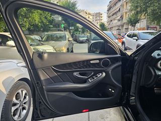 Mercedes-Benz C 300 2020 e 4Matic 9g tronic-thumb-47
