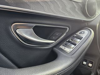 Mercedes-Benz C 300 2020 e 4Matic 9g tronic-thumb-49