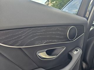 Mercedes-Benz C 300 2020 e 4Matic 9g tronic-thumb-56