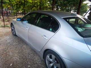 Bmw 520 2004-thumb-1