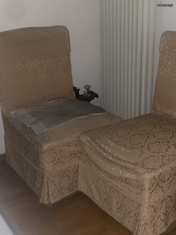 Καρέκλες από σαλόνι