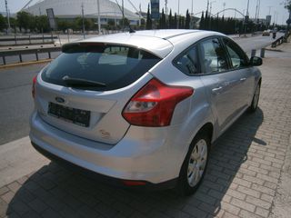 Ford Focus 2012 TDCI-thumb-6