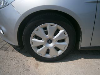 Ford Focus 2012 TDCI-thumb-8