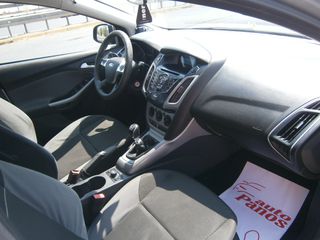 Ford Focus 2012 TDCI-thumb-13