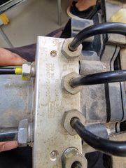 Πωλείται μοναδα ABS Ford Ranger T8 2021